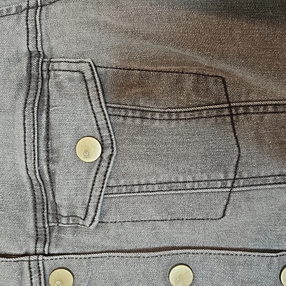 Lori Goldstein QVC Tailored Distressed Edges Denim Jacket Size 12 - Picture 4 of 12